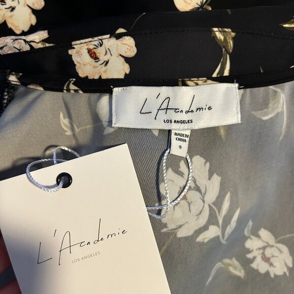 L ' Academie  'The Robe" Floral Duster - Picture 2 of 2